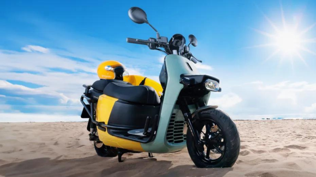 Gogoro CrossOver S Electric Scooter Price in India 2024