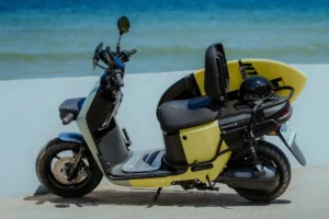 Gogoro CrossOver S Electric Scooter Price in India 2024